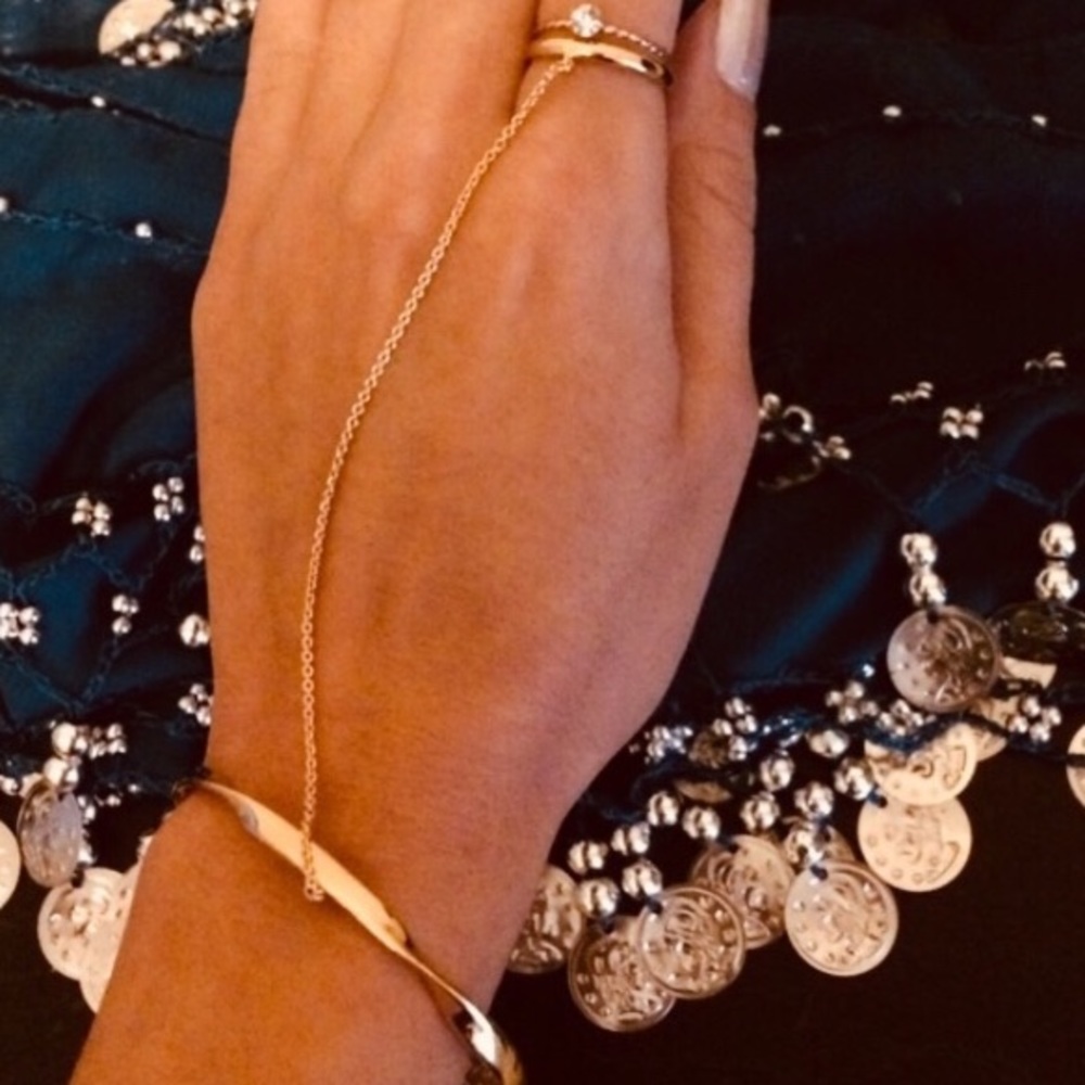 Stella & Dot | Dainty Gold Bridge Bracelet - Picture 3 of 10